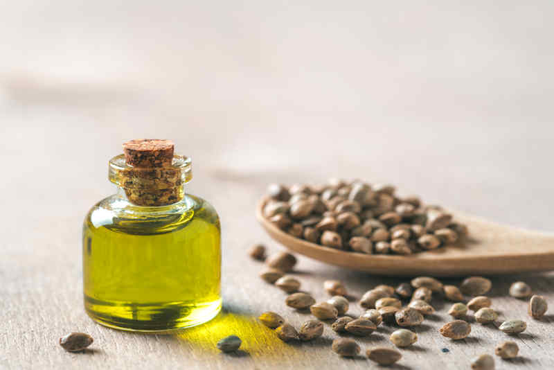 Beneficios del aceite de cáñamo en la cosmética natural