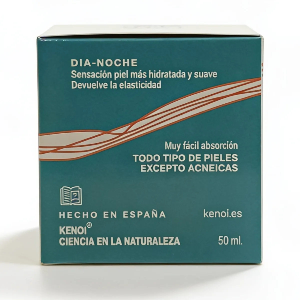Caja de un producto de cuidado de la piel de color verde con la etiqueta «Kenoi Sensitive Calm Crema Calmante 24H», para todo tipo de pieles excepto las propensas al acné. El texto destaca la hidratación, la suavidad y la elasticidad. Fabricado en España, 50 ml. Marca: KENOI Ciencia en la Naturaleza.